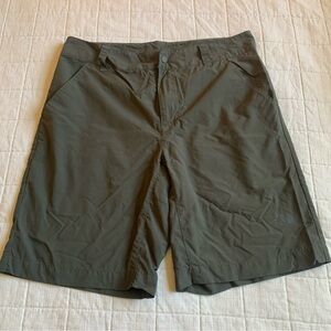 The North Face Men’s Shorts Size 31